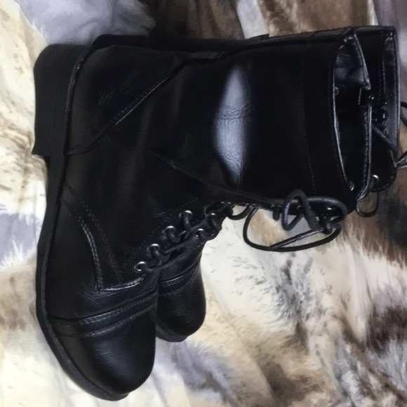 Ardene zip up boots NEW - Picture 2 of 7